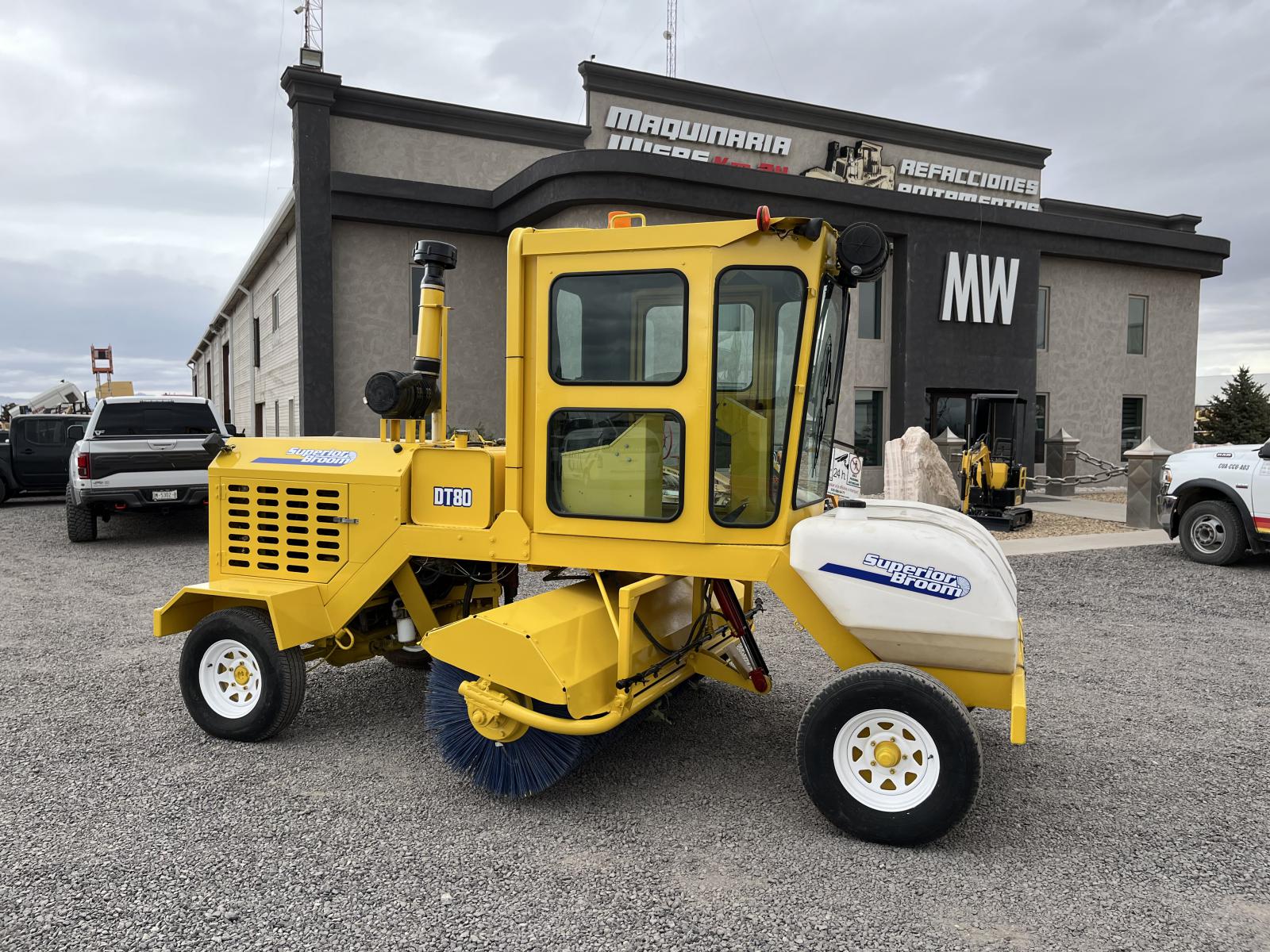 ./imagenes/INVOICE/2019/15733/SUPERIOR BROOM DT80 (1).JPG